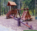 Обновленная детская площадка в лесопарке 8 микрорайона