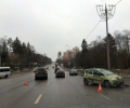 Три автомобиля столкнулись на Панфиловском проспекте