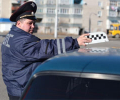 На Панфиловском проспекте задержали пьяного водителя такси без прав