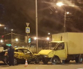 В ДТП с участием такси пострадали два человека