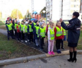 Ученики школы №1194 совершили прогулку в «Шагающем автобусе»